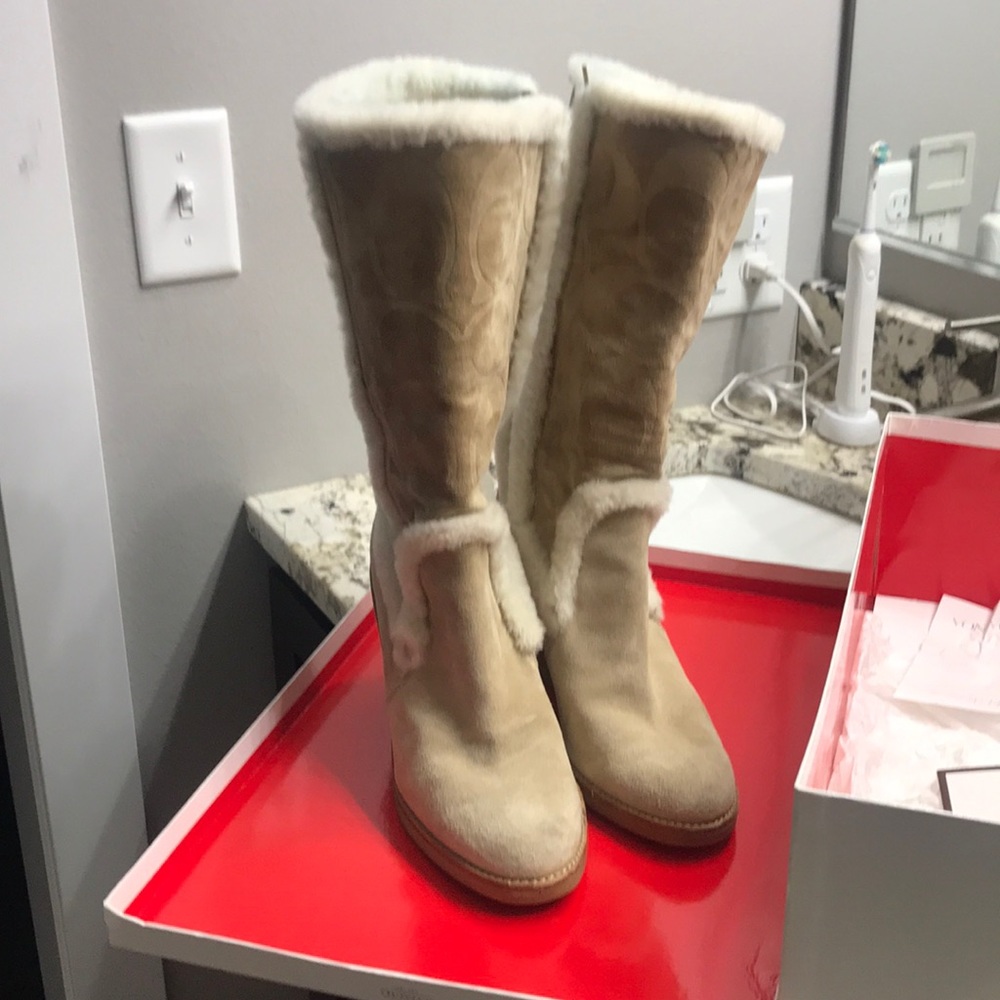 Coach boots